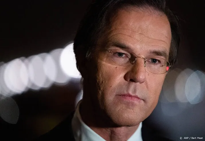 premier mark rutte verlost van coronakapsel