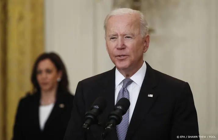 president biden stelt besluit over zwarte lijst china uit