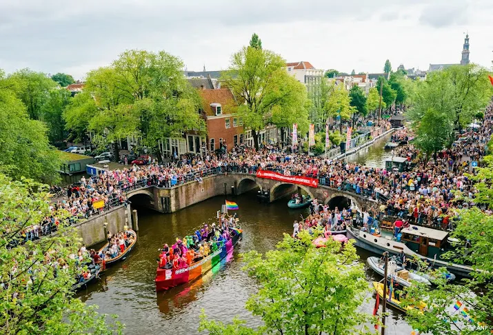 pride amsterdam weer negen dagen met botenparade