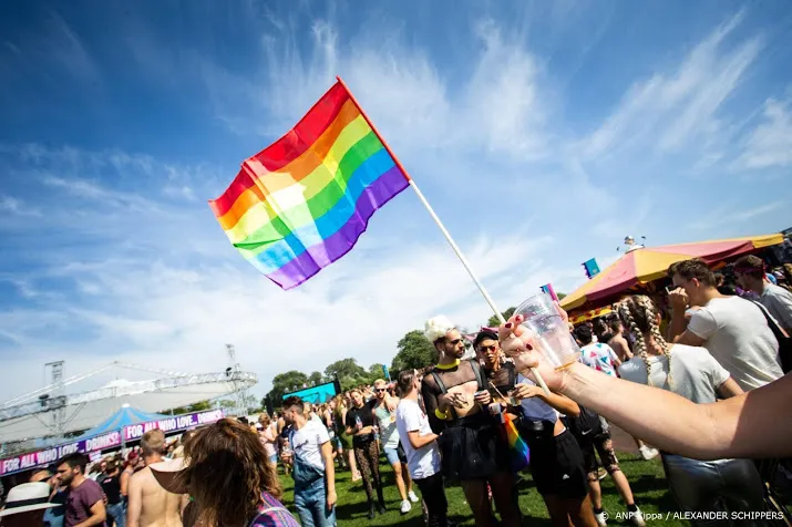 pride walk opgedragen aan vermoorde activiste