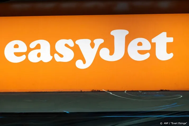 prijsvechter easyjet verwacht tot 30 procent banenreductie