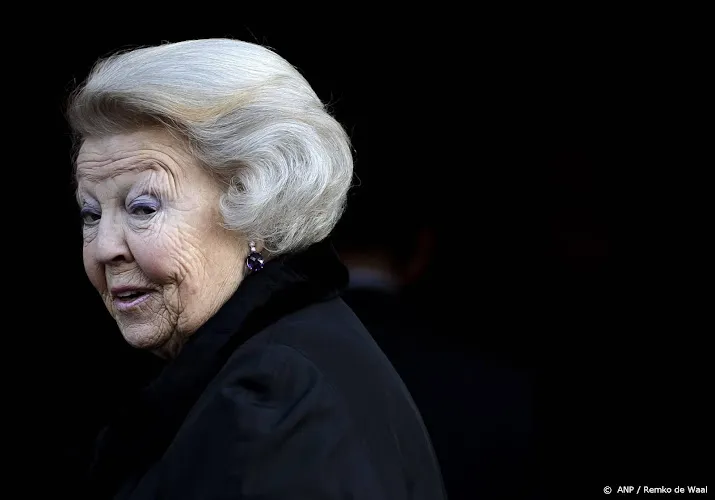 prinses beatrix geopereerd na polsbreuk door skien