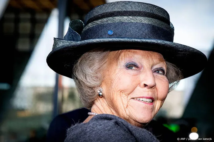 prinses beatrix opent 3e kolk beatrixsluis