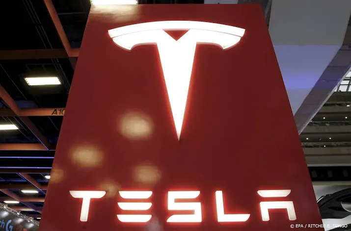 privacywaakhond bekijkt mogelijk datalek bij tesla