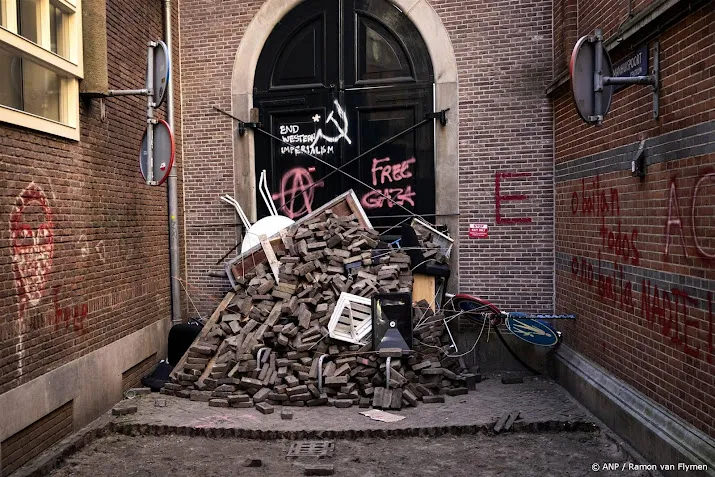 pro palestijns protest laat duidelijke sporen achter in amsterdam