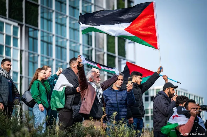 pro palestijnse demonstratie bij internationaal strafhof den haag
