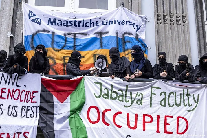 pro palestijnse studenten bezetten universiteitsgebouw maastricht