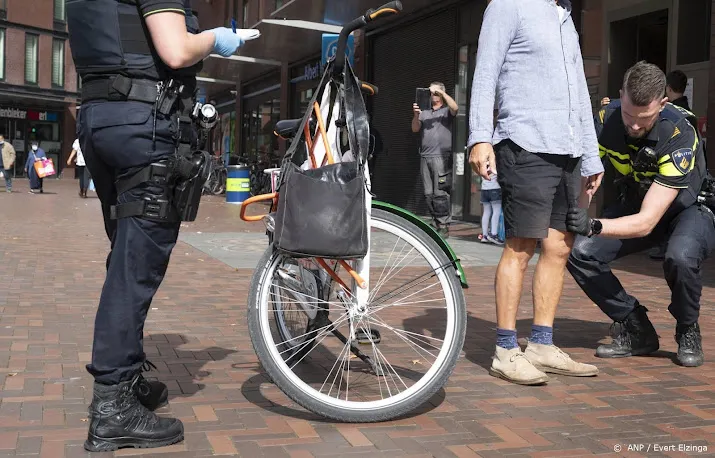 proef wapencontroles amsterdam gaat op 1 oktober verder