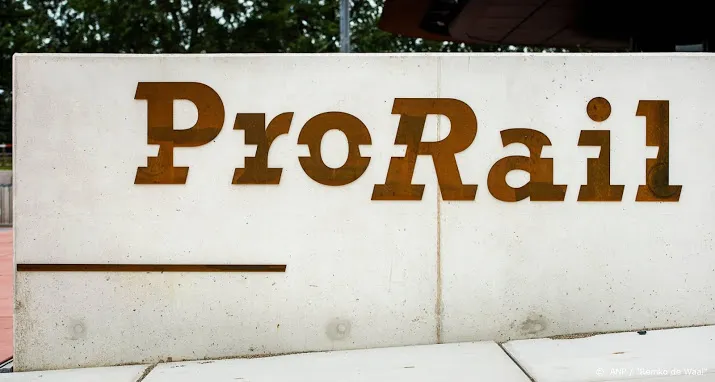 prorail neem reizigerstreinen op in green deal