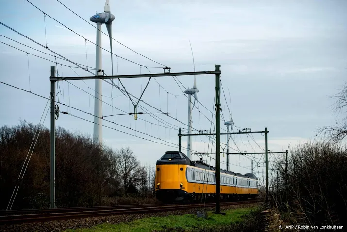 prorail slaat alarm over stroomtekort spoor