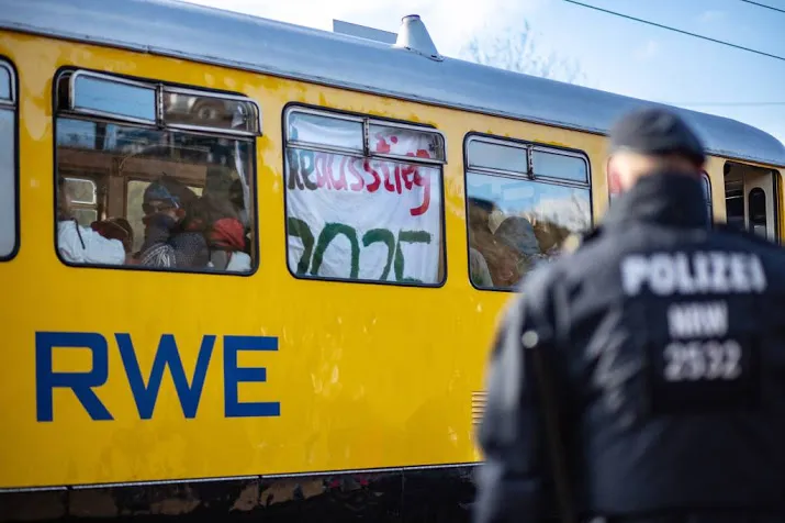 protest tegen bruinkoolwinning beeindigd