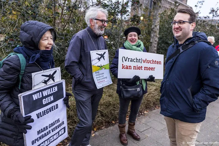 provincie limburg akkoord met behoud maastricht aachen airport