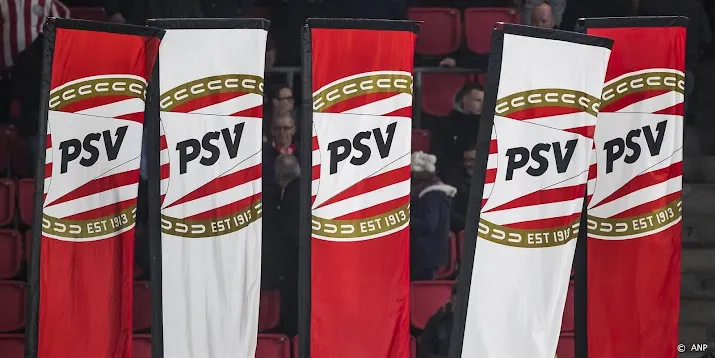 psv krijgt boete om fan die keeper aanviel deel stadion dicht