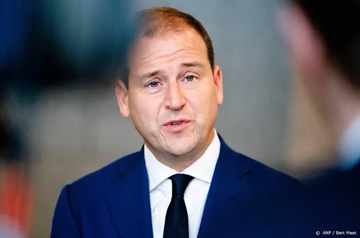 pvda en coalitie y regel meer leerbanen en stages voor jongeren
