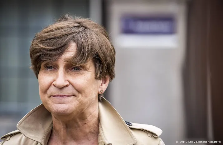 pvda leider ploumen mist sociale en eerlijke keuzes in akkoord