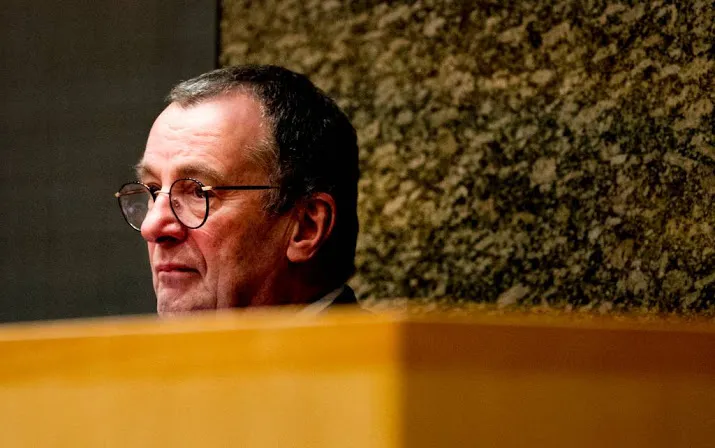 pvda wil voor gasdebat gesprek met alders