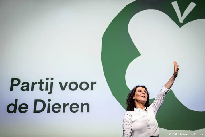 pvdd met actiegroepen praten over vormen van klimaatprotest