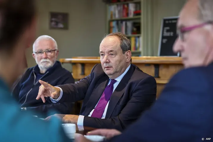 pvv grootste in aardbevingsgebied geen vijlbrief effect voor d66