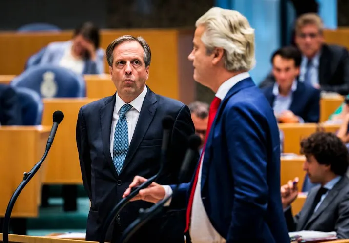 pvv loopt iets in d66 verder achteruit