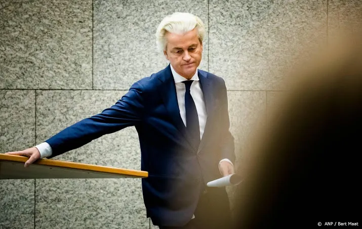 pvvers willen nieuwe democratische partij