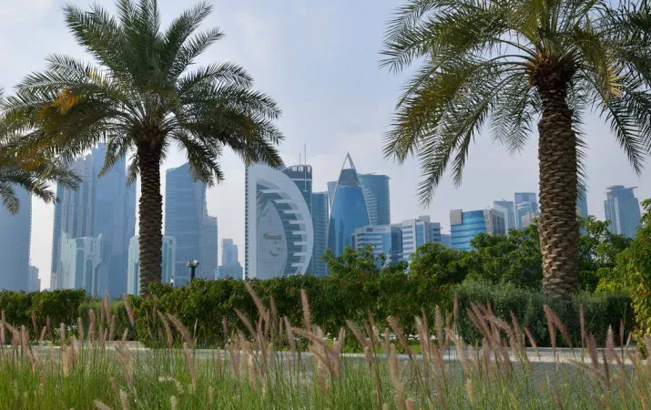 qatar krijgt uitnodiging golftop van saudis