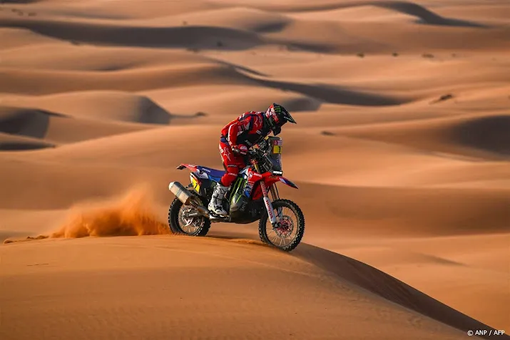quintanilla raakt na straf etappezege dakar kwijt aan benavides