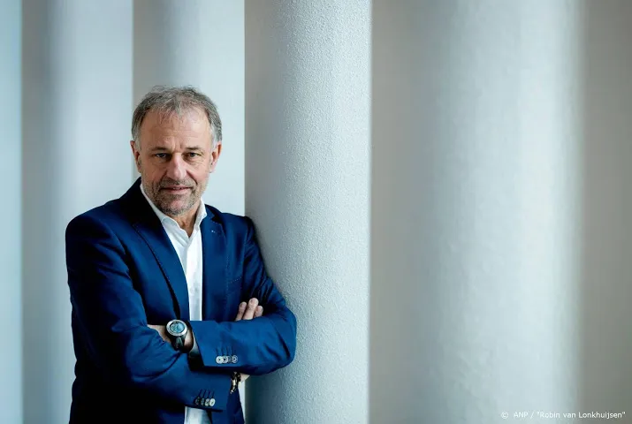 raad weert buigt zich over integriteit voormalig burgemeester