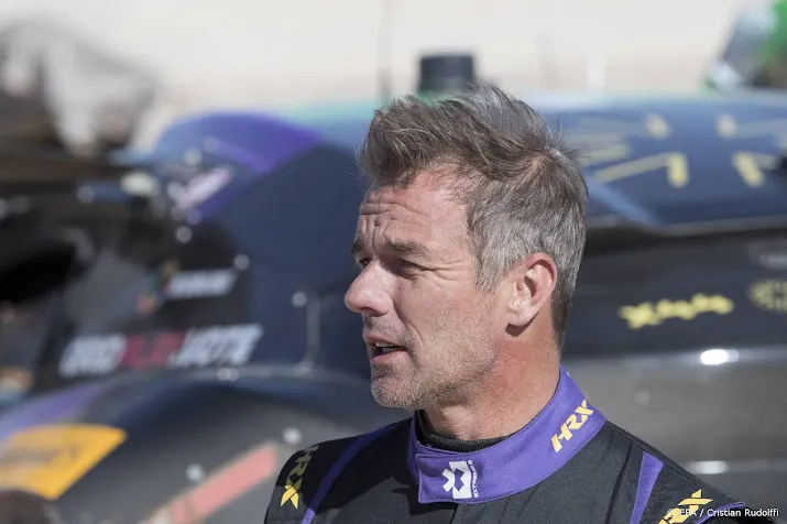 rallyrijder loeb boekt derde zege op rij in dakar rally