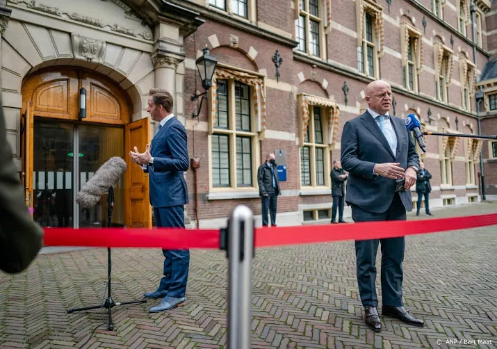 rapport binnenhof stap voor stap verbouwen 90 miljoen goedkoper