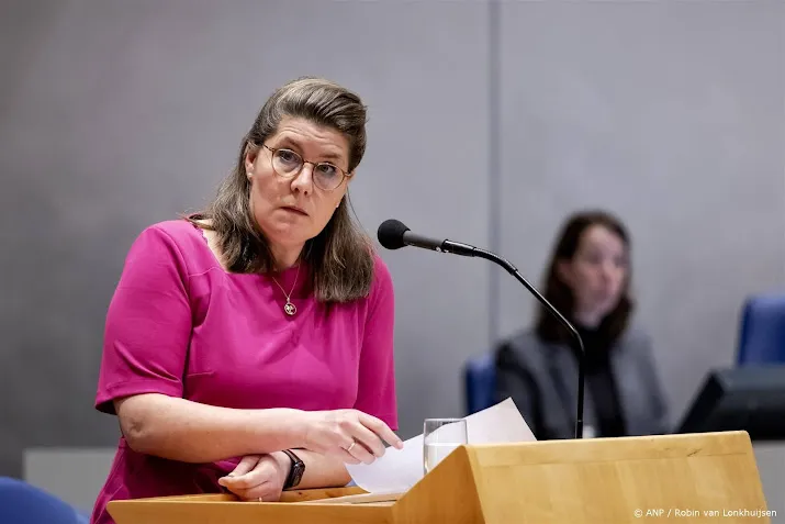 reactie graper op verstoord optreden kuhr is kamerleden te slap