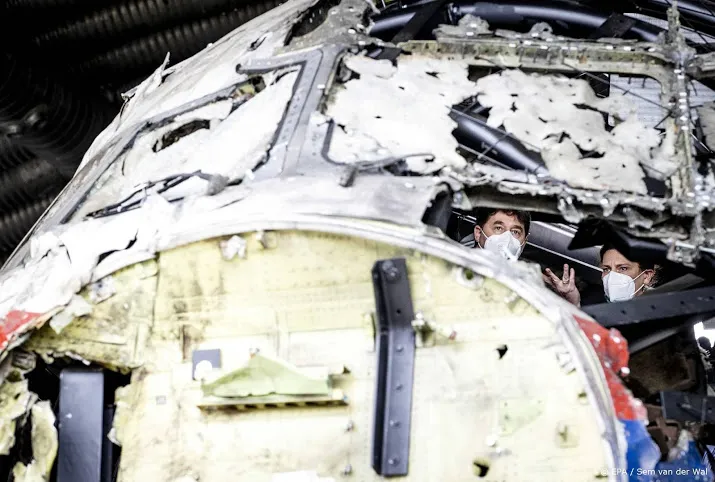 rechtbank begint met bespreken omvangrijke dossier mh17 ramp