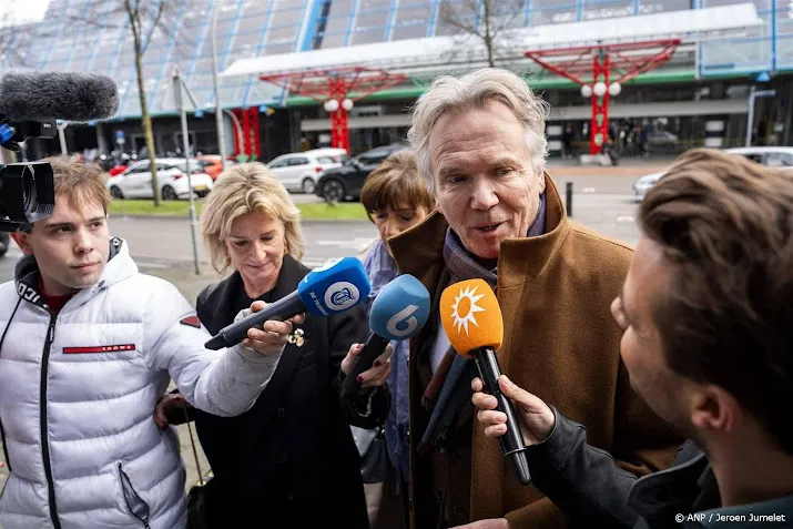 rechtbank geeft nos en egbers tot na pasen om te schikken