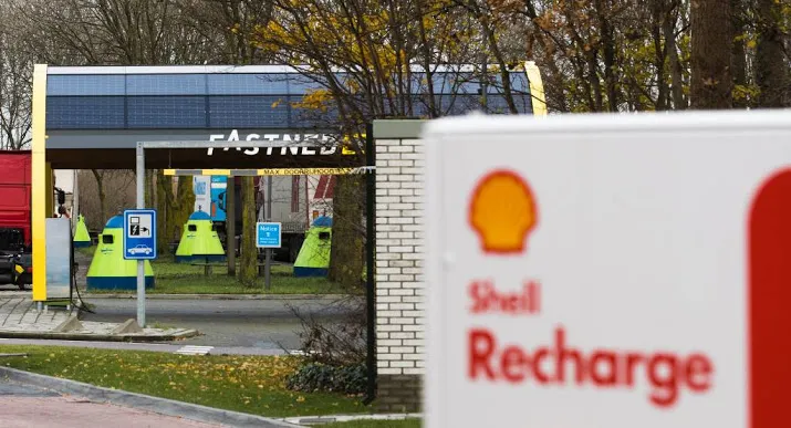 rechter geeft fastned weer ongelijk