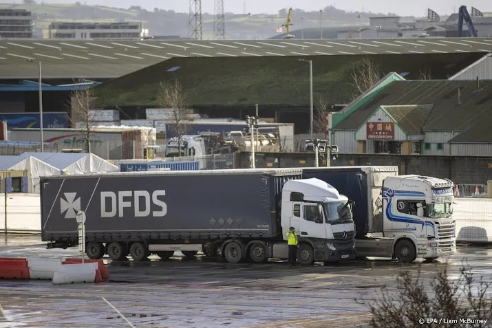 rechter in noord ierland zet streep door stopzetting controles