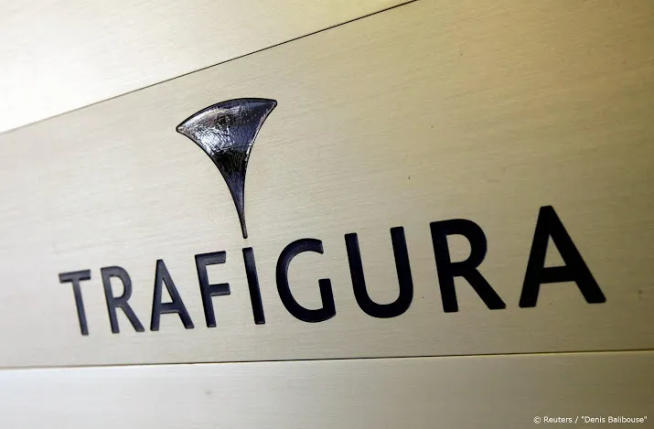 rechter legt klokkenluider trafigura zwijgen op