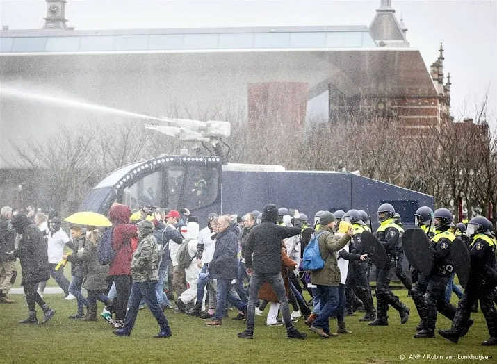 rechter noodbevel demonstratie museumplein in 2021 onrechtmatig