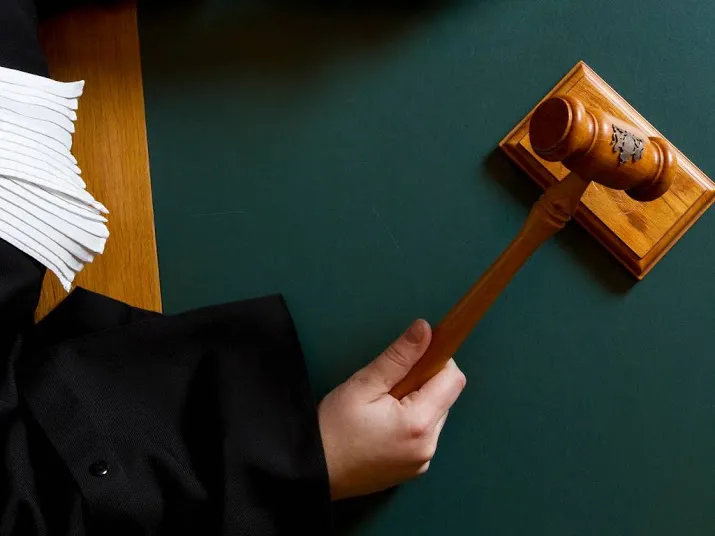 rechters blij met tijdelijke opvulling tekort