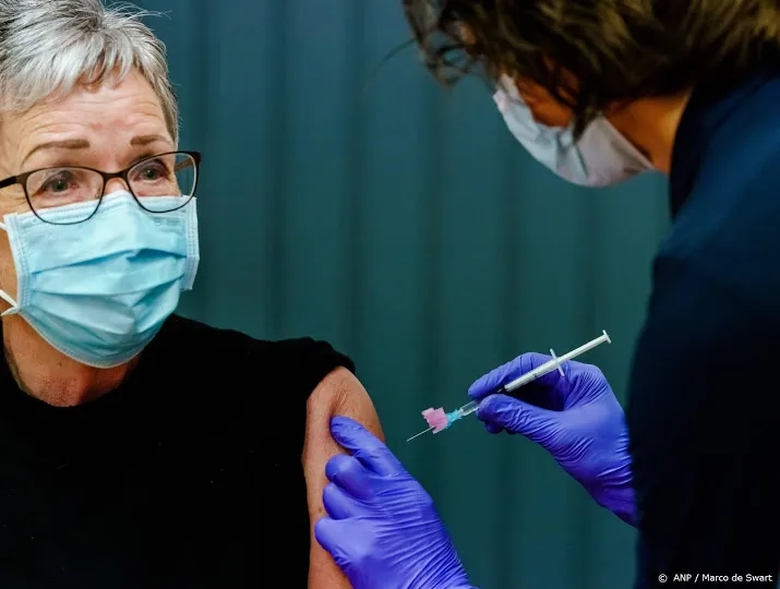 recordaantal van 400 000 afspraken coronavaccinatie op een dag