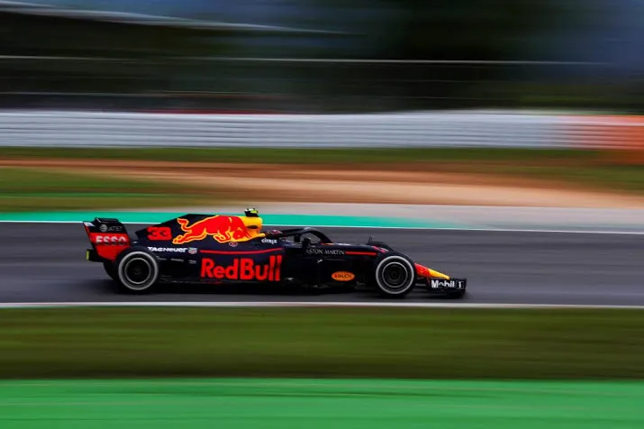 red bull domineert eerste training monaco