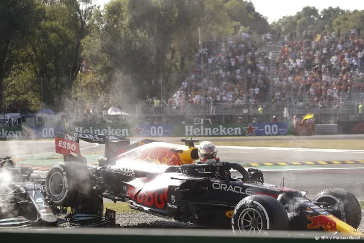red bull straf verstappen teleurstellend maar we accepteren het