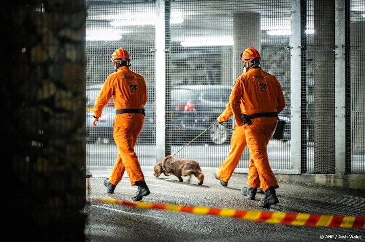 reddingsteam usar ingezet in nieuwegein na instorting garage