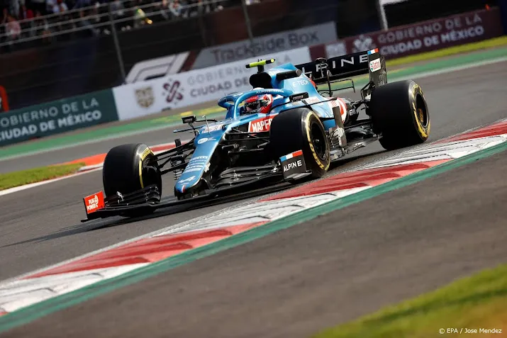 regen aan motorstraffen in formule 1 race mexico