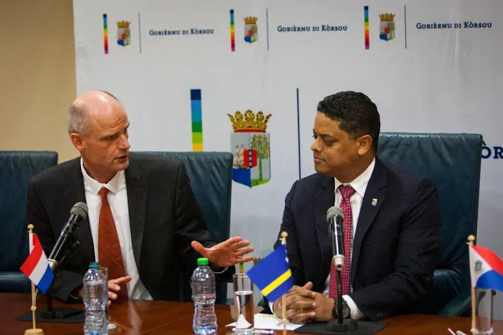 regering curacao garandeert genoeg brandstof