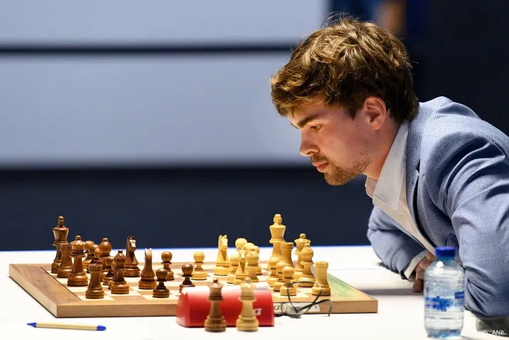 remise schaker van foreest tegen wereldkampioen carlsen