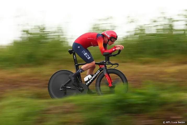 renner arensman maakt rentree in ronde van emilia