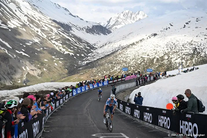 renners dreigen dinsdag niet te starten in giro om extreem weer