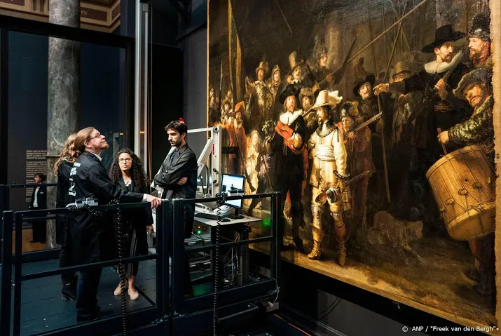 restauratie van de nachtwacht vertraagd door coronacrisis