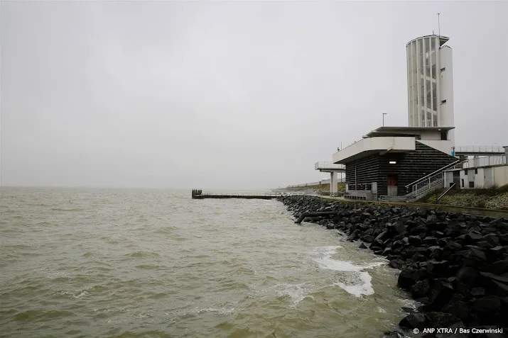 restauratie vlietermonument op de afsluitdijk gaat van start