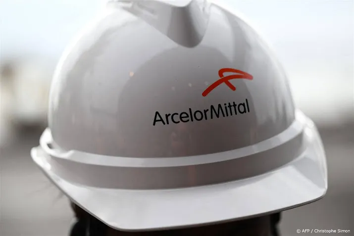 reuters arcelormittal mengt zich mogelijk in strijd om us steel