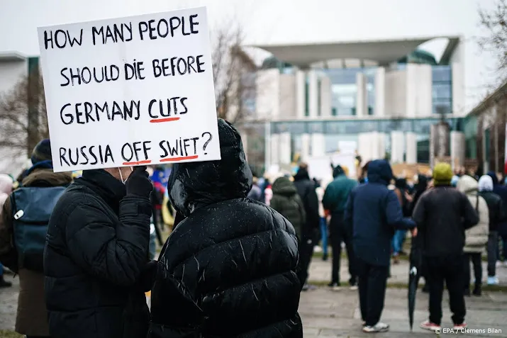 reuters oordeel over uitsluiten rusland van betaalsysteem nabij